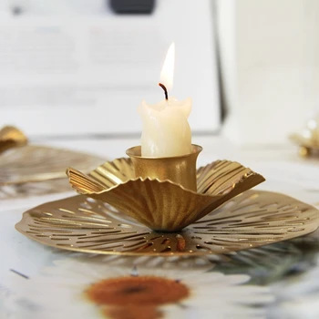 Железен свещник във формата на цвете, декоративна поставка за свещник за сватбена маса за хранене, украса за партита, европейски и свещници, доставка