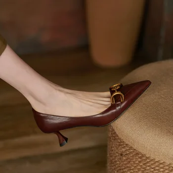 Метален бутон, вино-червено, с остри токчета за жени, есен 2023, нови тънки обувки по френски ретро стил за жени, елегантни обувки банкетная